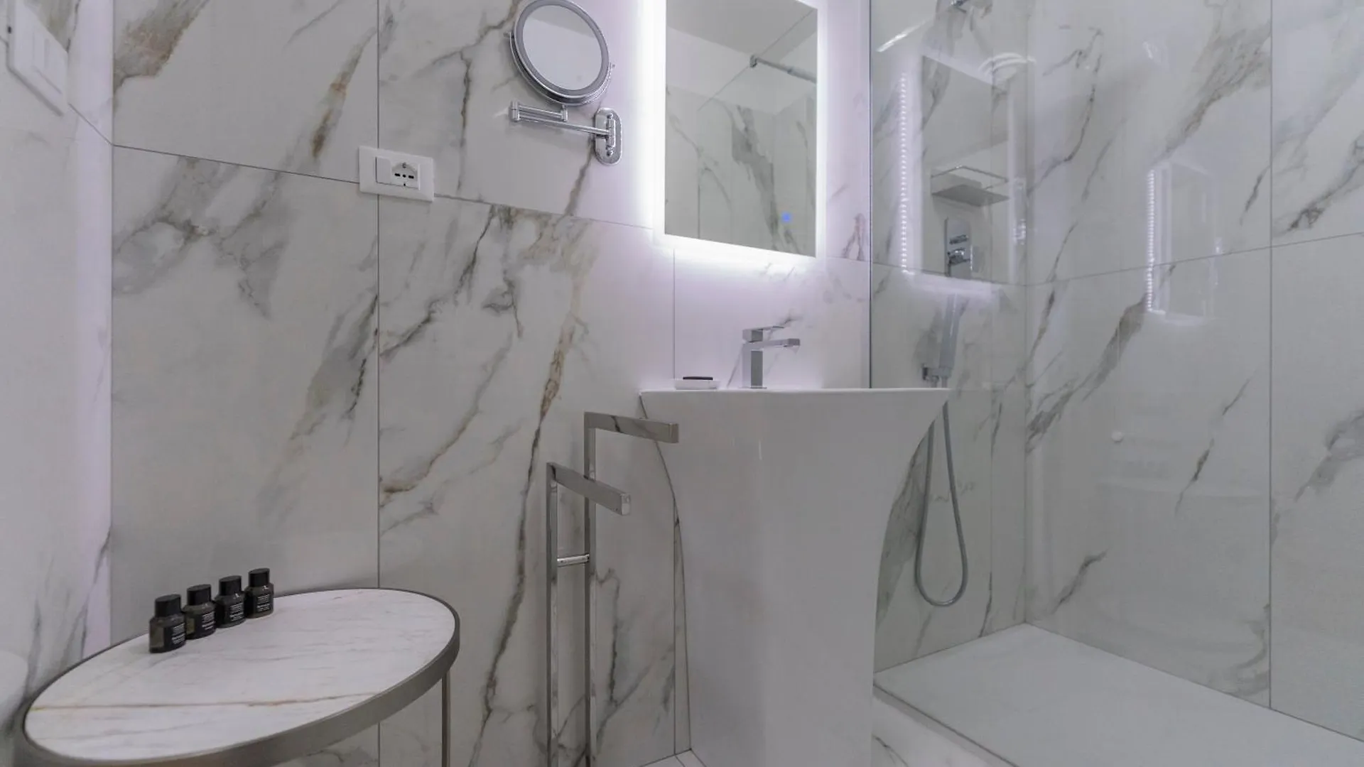 Centaura Aldrovandi Luxury Apartments Bologna Italia