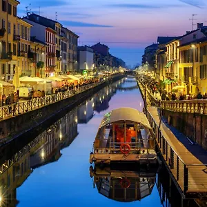 Comfortable Studio Flat By The Navigli , Milan Italy