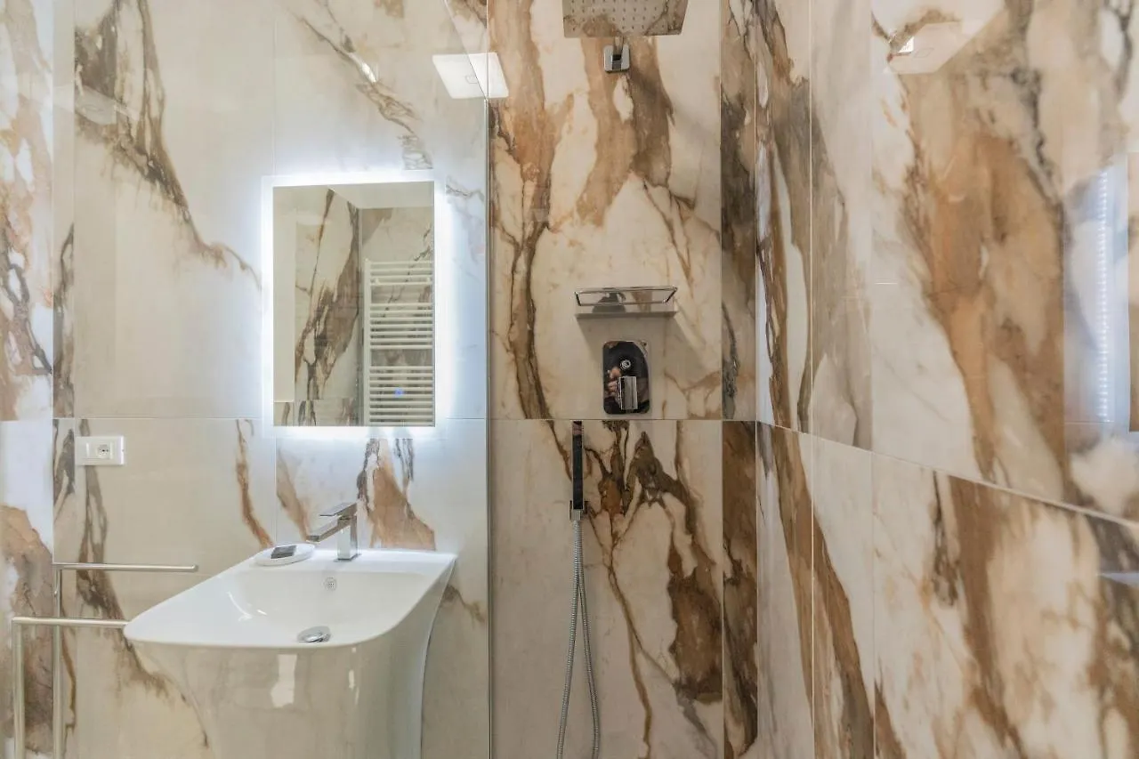Aldrovandi Luxury Suites And Apartment Bologne