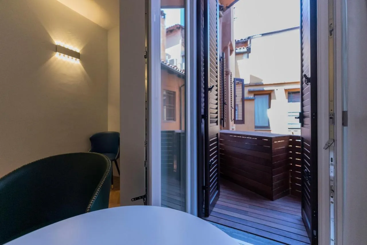 Aldrovandi Luxury Suites And Apartment Bologna