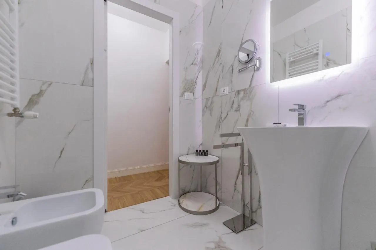 Aldrovandi Luxury Suites And Apartment Bologne