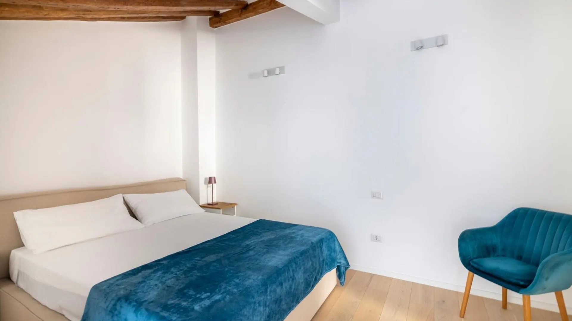 Aldrovandi Luxury Suites And Apartment Bologne