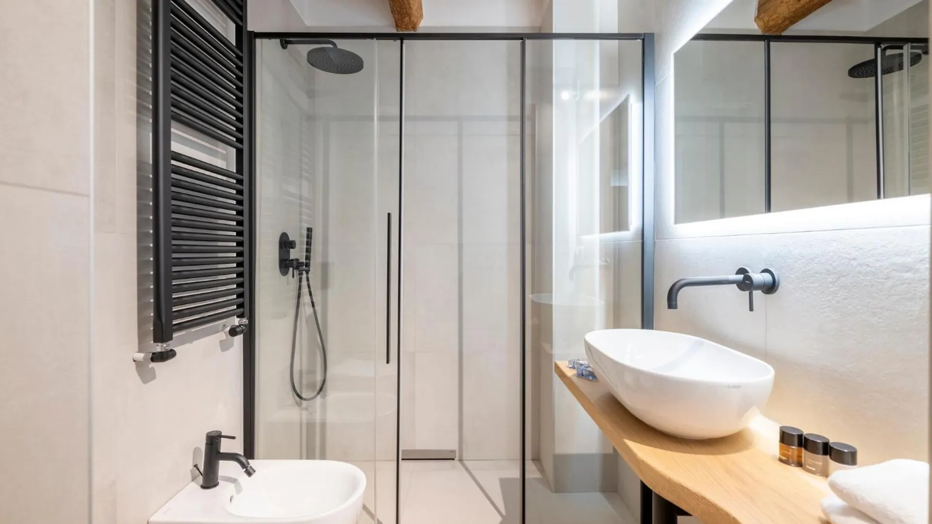 Aldrovandi Luxury Suites And Apartment Bologne